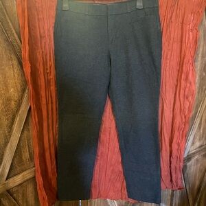 Flat front casual cropped pants